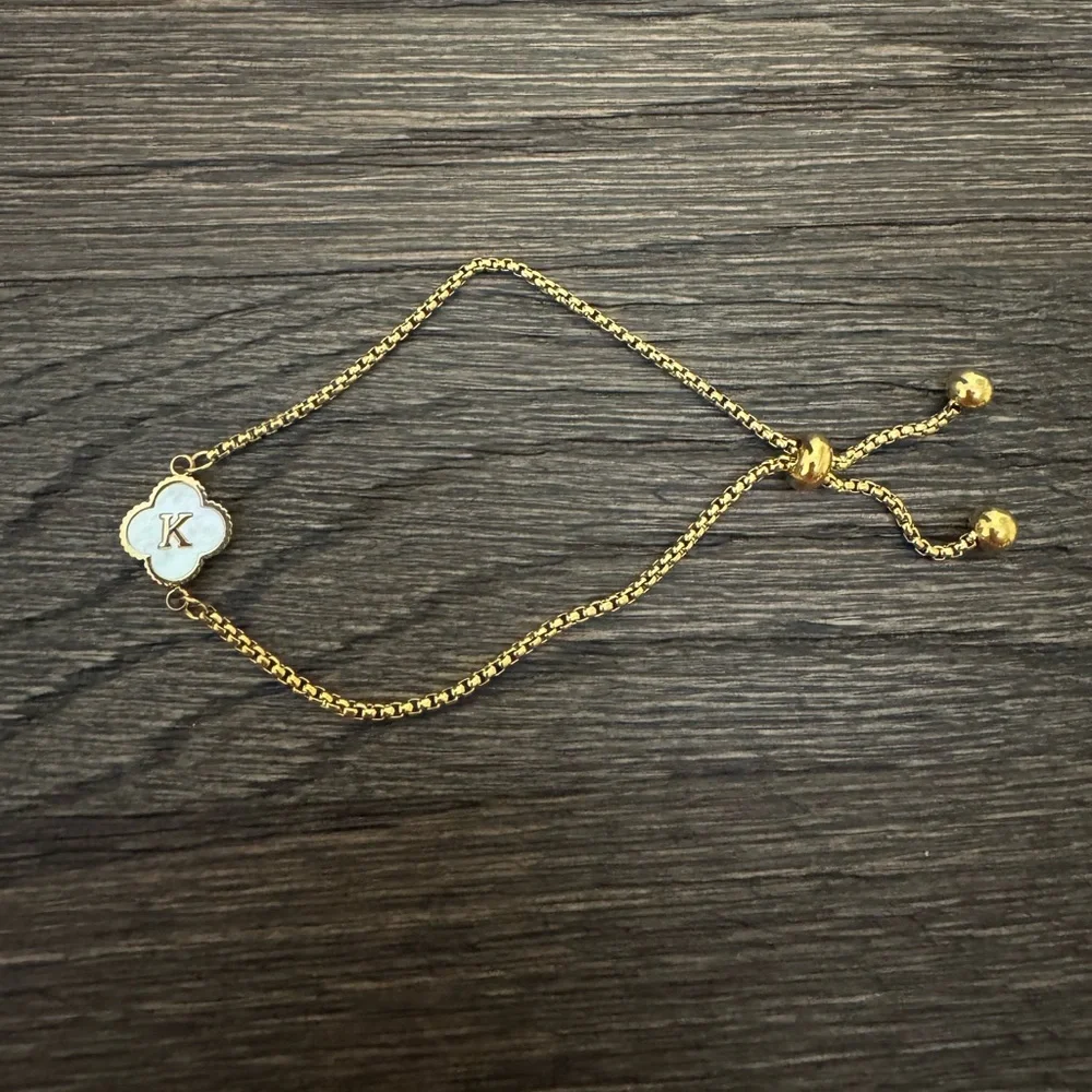 NWOT Gold Plated Mother of Pearl Initial Clover Bracelet in Letter “K”